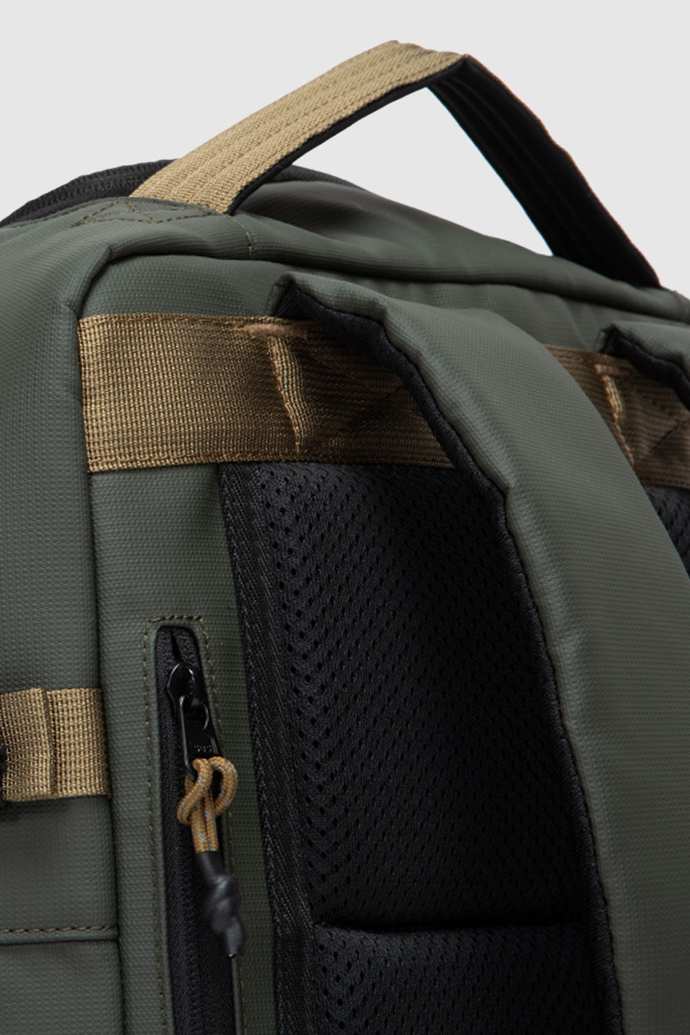 Mochila Sintra Oliva 43 L-9